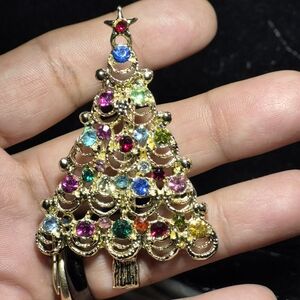 Festive Gold Vintage Christmas Tree Brooch with Colorful Gems